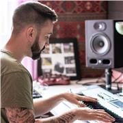 ¿Quieres aprender a hacer tus propias instrumentales de Rap, Trap o R&B? Con teoría musical y técnicas de sampling te será muy fácil!